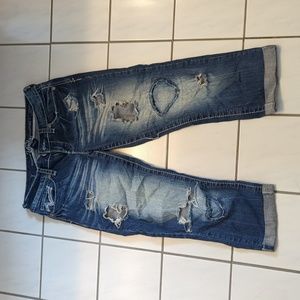 Vintage Vanity Distressed Capris